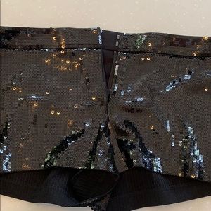 Express, Black Sequin Short, Size 4
